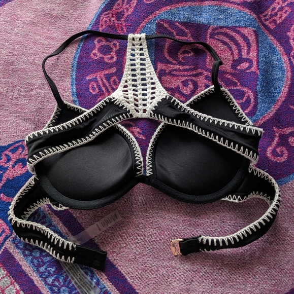 Victoria Secret Carova Crochet Bikini Set - Picture 6 of 9